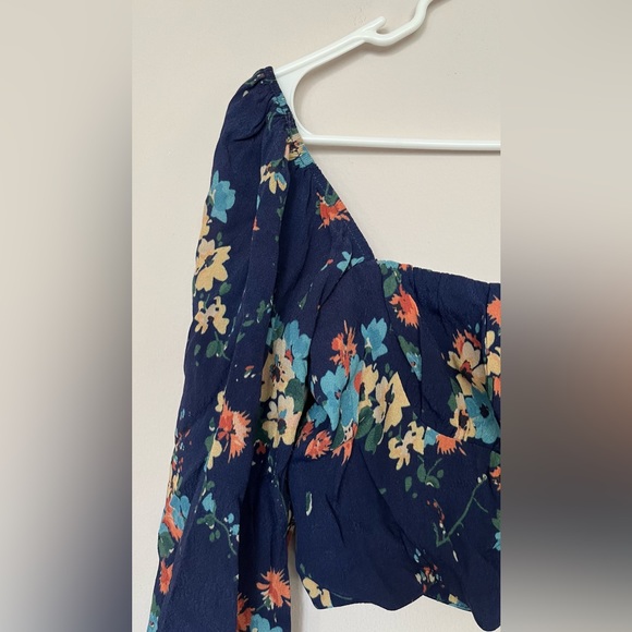 Capulet floral crop top blouse - Picture 4 of 9